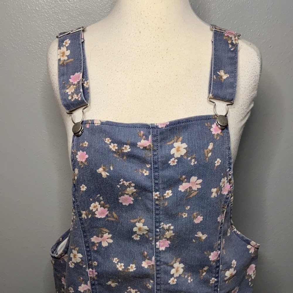 No Boundaries Denim Overalls Dress Floral Print Juniors 11/13 - Picture 2 of 8